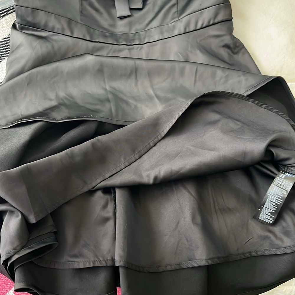 Forever 21 Exclusive Satin Fit and Flare Corset Dress - Picture 4 of 12
